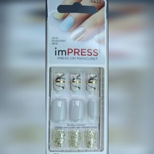 imPRESS Press-On Manicure - White and Gold